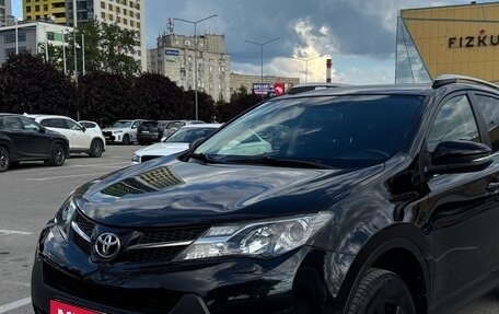 Toyota RAV4, 2014 год, 2 100 000 рублей, 3 фотография