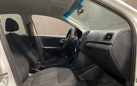 Volkswagen Polo VI (EU Market), 2018 год, 850 000 рублей, 10 фотография