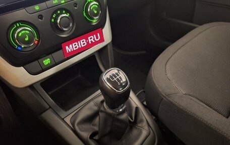 Skoda Yeti I рестайлинг, 2014 год, 1 199 000 рублей, 15 фотография