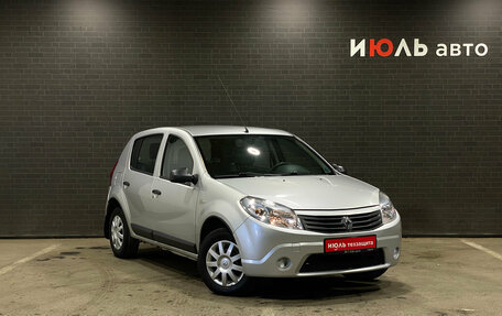 Renault Sandero I, 2012 год, 670 000 рублей, 3 фотография
