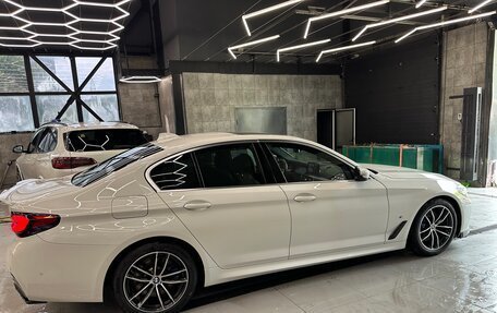 BMW 5 серия, 2022 год, 4 200 000 рублей, 8 фотография