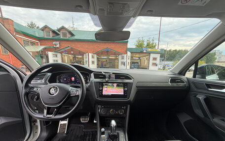 Volkswagen Tiguan II, 2019 год, 2 500 000 рублей, 10 фотография