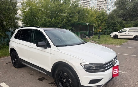 Volkswagen Tiguan II, 2019 год, 2 500 000 рублей, 5 фотография