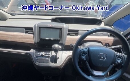 Honda Freed II, 2022 год, 1 175 000 рублей, 4 фотография