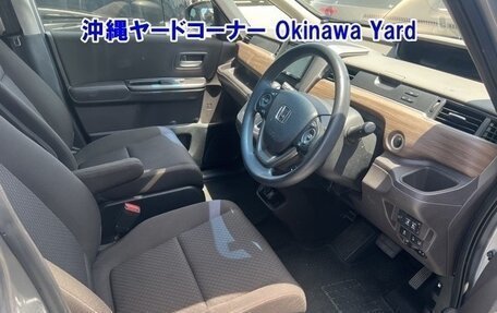 Honda Freed II, 2022 год, 1 175 000 рублей, 3 фотография