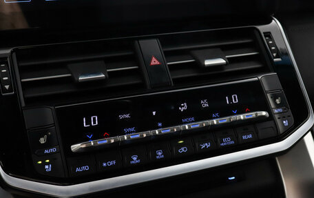 Toyota Land Cruiser, 2022 год, 10 477 000 рублей, 15 фотография