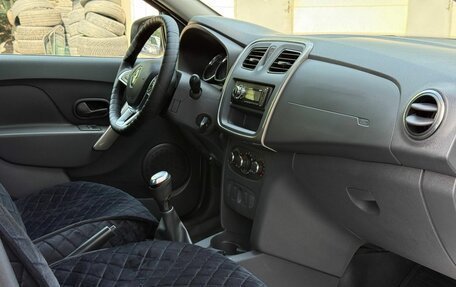 Renault Logan II, 2022 год, 1 150 000 рублей, 10 фотография