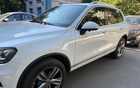 Volkswagen Touareg III, 2013 год, 2 400 000 рублей, 2 фотография