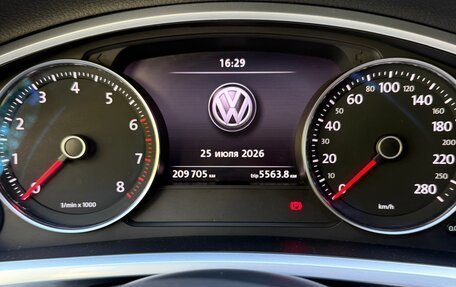 Volkswagen Touareg III, 2013 год, 2 400 000 рублей, 7 фотография