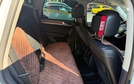 Volkswagen Touareg III, 2013 год, 2 400 000 рублей, 6 фотография