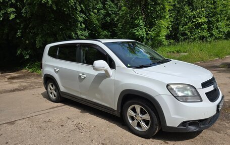 Chevrolet Orlando I, 2014 год, 820 000 рублей, 3 фотография