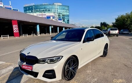 BMW 3 серия, 2019 год, 4 500 000 рублей, 4 фотография