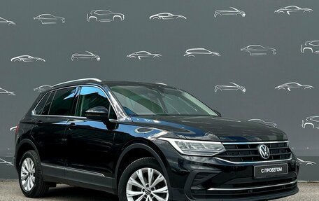 Volkswagen Tiguan II, 2021 год, 2 497 300 рублей, 3 фотография