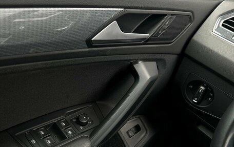 Volkswagen Tiguan II, 2021 год, 2 497 300 рублей, 20 фотография