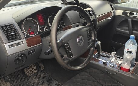 Volkswagen Touareg III, 2010 год, 1 200 000 рублей, 4 фотография