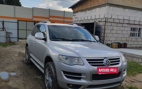Volkswagen Touareg III, 2010 год, 1 200 000 рублей, 2 фотография