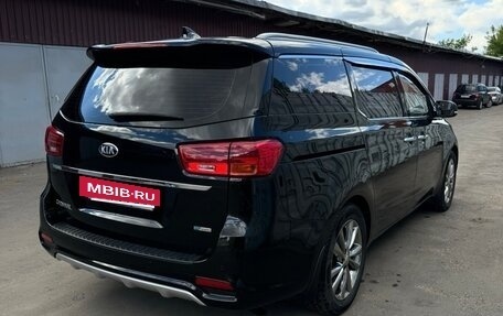 KIA Carnival III, 2019 год, 2 620 000 рублей, 3 фотография