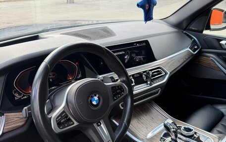 BMW X5, 2018 год, 5 600 000 рублей, 4 фотография