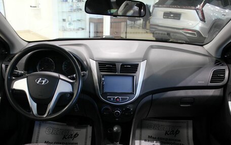 Hyundai Solaris II рестайлинг, 2012 год, 620 000 рублей, 15 фотография