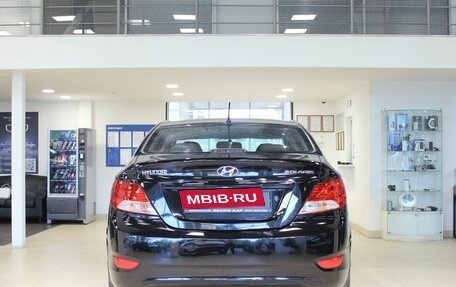 Hyundai Solaris II рестайлинг, 2012 год, 620 000 рублей, 5 фотография