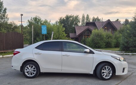 Toyota Corolla, 2015 год, 1 390 000 рублей, 4 фотография