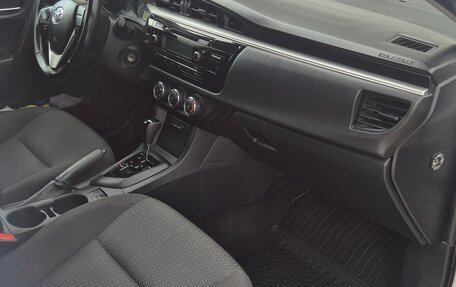 Toyota Corolla, 2015 год, 1 390 000 рублей, 12 фотография