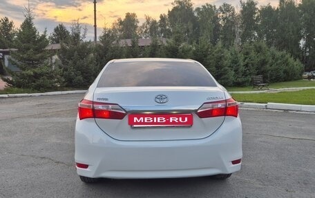 Toyota Corolla, 2015 год, 1 390 000 рублей, 6 фотография