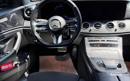 Mercedes-Benz E-Класс, 2020 год, 4 600 000 рублей, 12 фотография