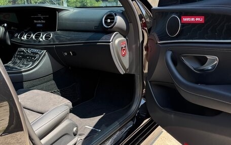 Mercedes-Benz E-Класс, 2020 год, 4 600 000 рублей, 17 фотография