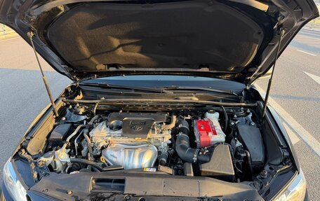 Toyota Camry, 2020 год, 3 250 000 рублей, 10 фотография