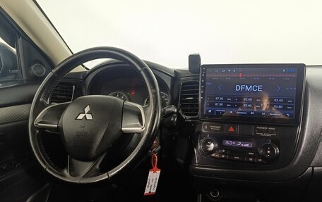 Mitsubishi Outlander III рестайлинг 3, 2012 год, 1 260 000 рублей, 10 фотография