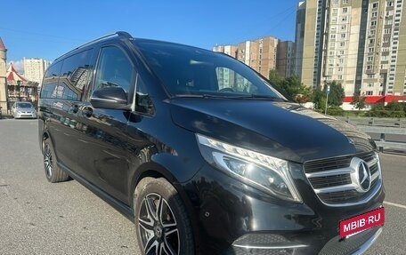 Mercedes-Benz V-Класс, 2018 год, 4 130 000 рублей, 10 фотография
