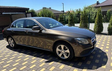 Mercedes-Benz E-Класс, 2016 год, 2 700 000 рублей, 11 фотография