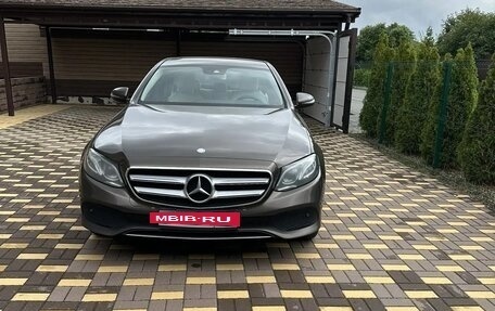 Mercedes-Benz E-Класс, 2016 год, 2 700 000 рублей, 13 фотография