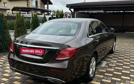 Mercedes-Benz E-Класс, 2016 год, 2 700 000 рублей, 2 фотография