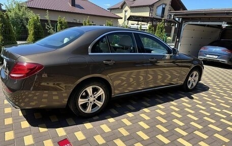 Mercedes-Benz E-Класс, 2016 год, 2 700 000 рублей, 9 фотография