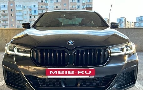 BMW 5 серия, 2020 год, 4 900 000 рублей, 8 фотография