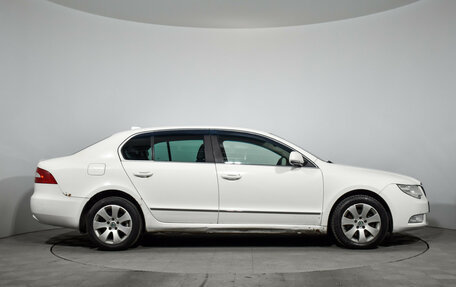 Skoda Superb III рестайлинг, 2011 год, 615 000 рублей, 4 фотография