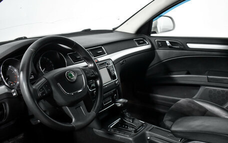 Skoda Superb III рестайлинг, 2011 год, 615 000 рублей, 10 фотография