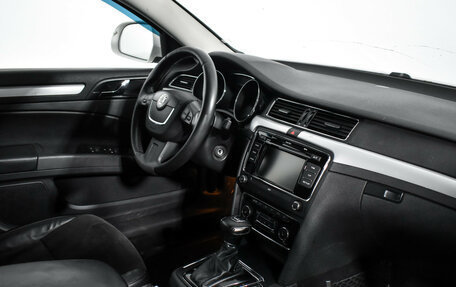 Skoda Superb III рестайлинг, 2011 год, 615 000 рублей, 15 фотография