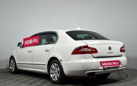 Skoda Superb III рестайлинг, 2011 год, 615 000 рублей, 8 фотография