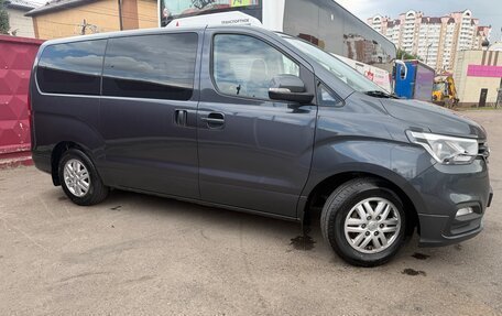 Hyundai H-1 II рестайлинг, 2020 год, 2 930 000 рублей, 5 фотография