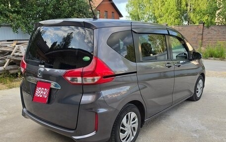 Honda Freed II, 2018 год, 2 200 000 рублей, 3 фотография