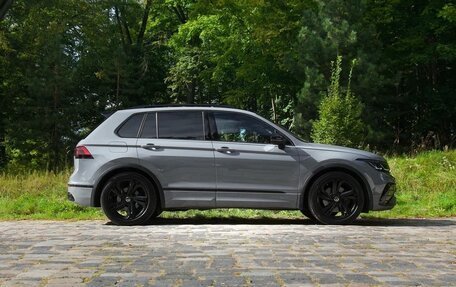 Volkswagen Tiguan II, 2021 год, 3 800 000 рублей, 5 фотография