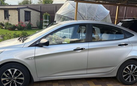 Hyundai Solaris II рестайлинг, 2014 год, 780 000 рублей, 4 фотография