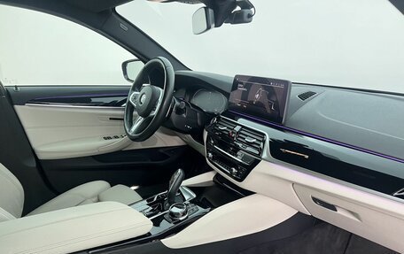 BMW 5 серия, 2021 год, 5 390 000 рублей, 12 фотография