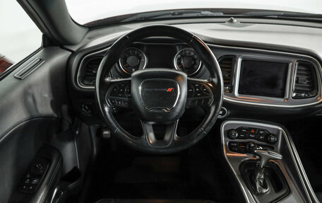 Dodge Challenger III рестайлинг 2, 2019 год, 3 028 509 рублей, 14 фотография