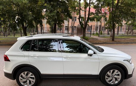 Volkswagen Tiguan II, 2021 год, 3 350 000 рублей, 4 фотография