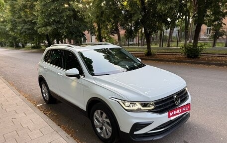 Volkswagen Tiguan II, 2021 год, 3 350 000 рублей, 3 фотография