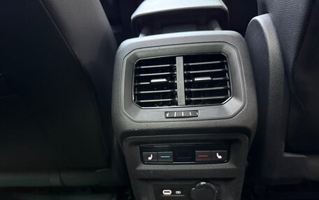 Volkswagen Tiguan II, 2021 год, 3 350 000 рублей, 16 фотография